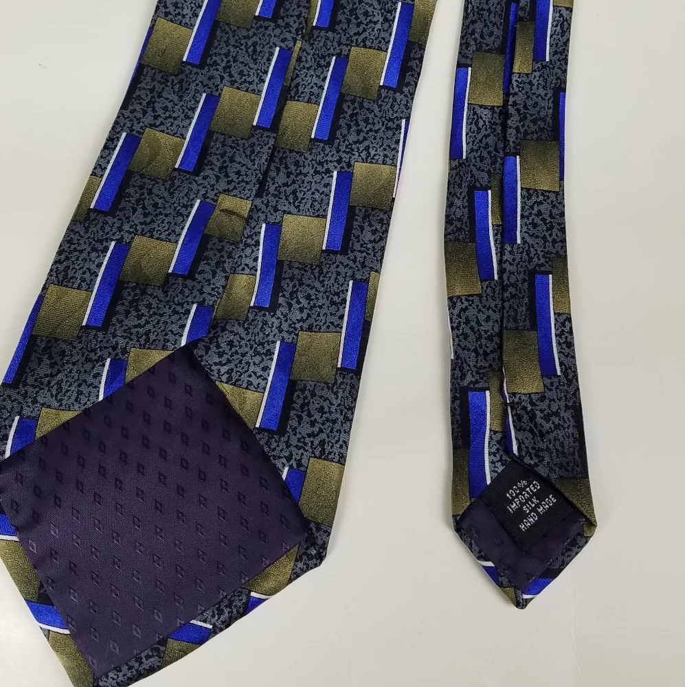 Louis Roth 100% Silk Tie - Picture 3 of 5